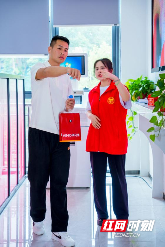 爱意满满"520" 长沙民政学院学子携手雨花民政为爱助力