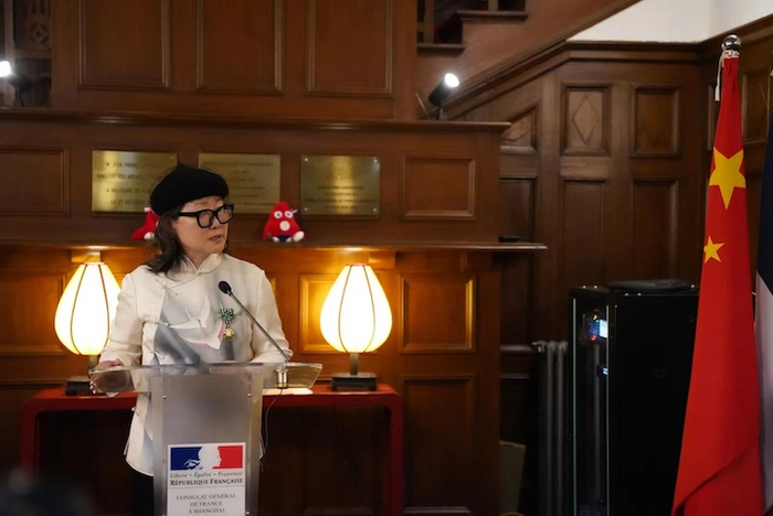 一周艺术人物|诗画"背面"的喻红,吉狄马加,庄艺岭