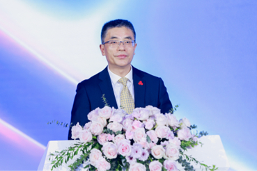 图片为北京首农食品集团有限公司党委副书记、董事、总经理、三元食品董事长袁浩宗