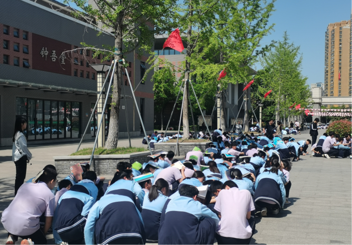 人人讲安全 个个会应急——宿迁市钟吾初级中学开展防灾减灾系列活动