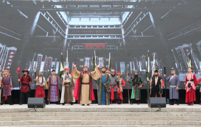 《中国力量》《梁山战舞》《会亲家》《手技》《中国龙》等歌曲,战舞