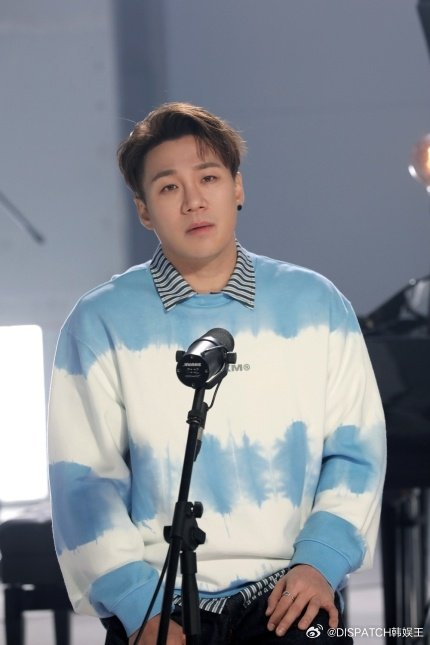 尹民秀2006年与非艺人结婚,同年尹厚降生.