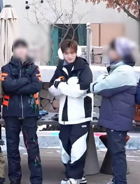 宋亚轩|罗志祥|表情包_新浪新闻