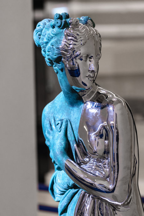 daniel arsham的代表作,包括挖掘墙,禅意花园和五座标志性的侵蚀雕塑