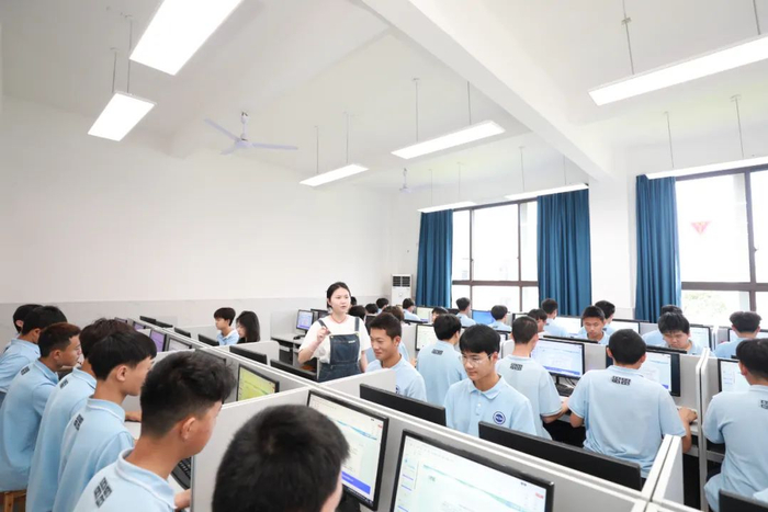 订单式育才,浏阳这所学校打造4大优质专业群!