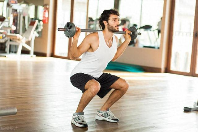 练腿的六大好处,让你爱上练腿!5个练腿动作,有效促睾