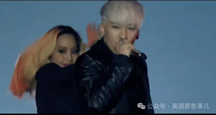 （李胜利表演现场）