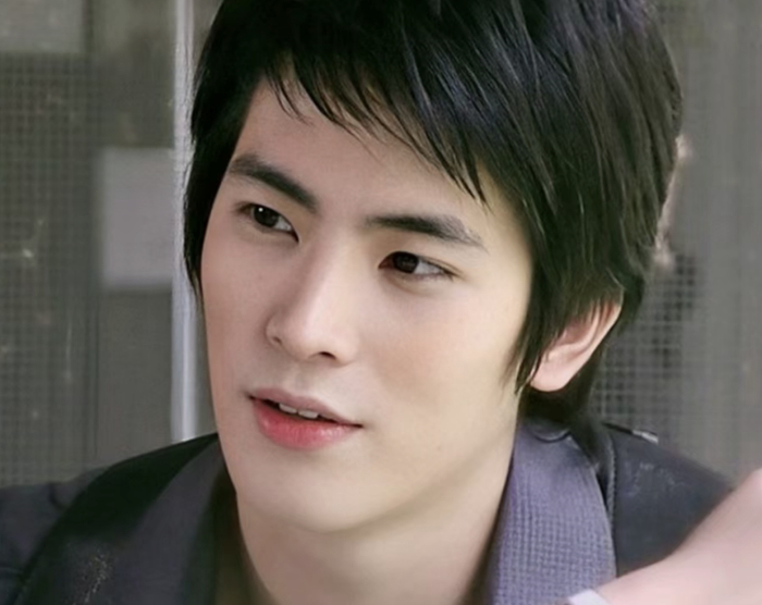 双眼皮|身材|男明星_新浪新闻