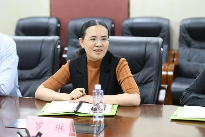 丰台区璞瑅学校校长李同 中国教育科学研究院丰台实验学校校长张林靖