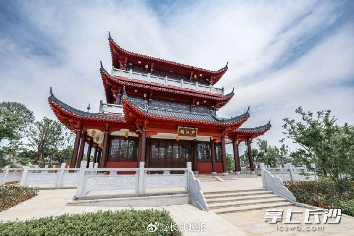 靖港古镇再添新景芦江阁