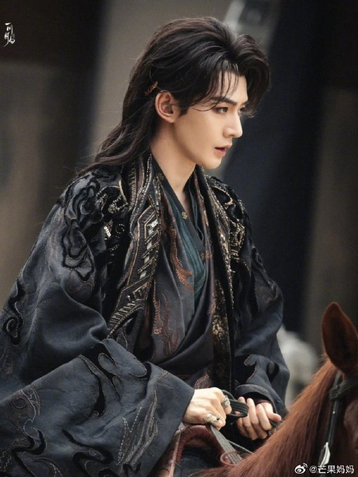 盘点男演员古装剧的卷发造型