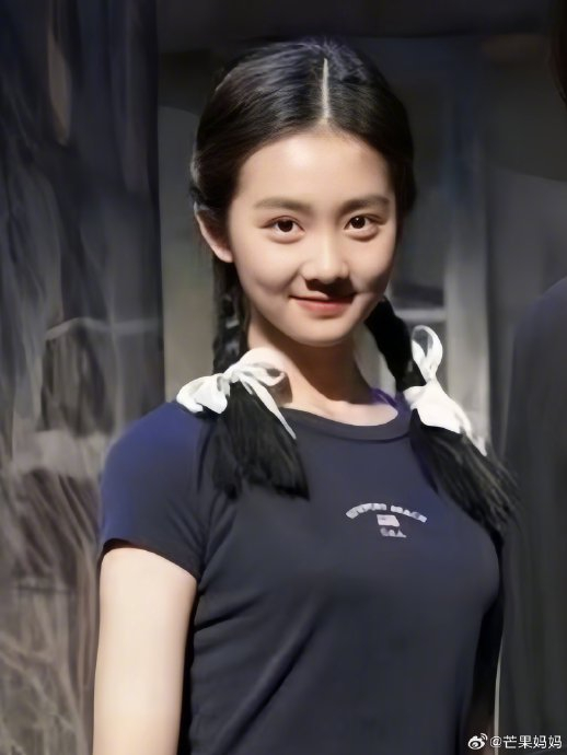 黄多多居然已经高中毕业了!