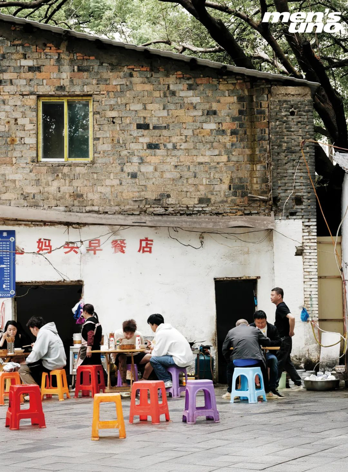 景德镇上望无余