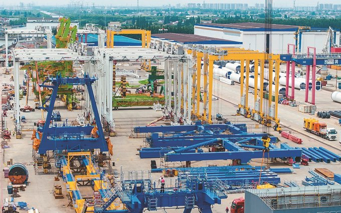 装配一批港口集装箱起重机械设备