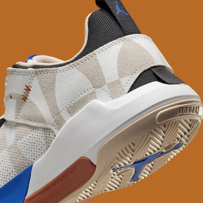 据悉,全新jordanonetake5"quai54"将于年内登场,暂无具体日期.