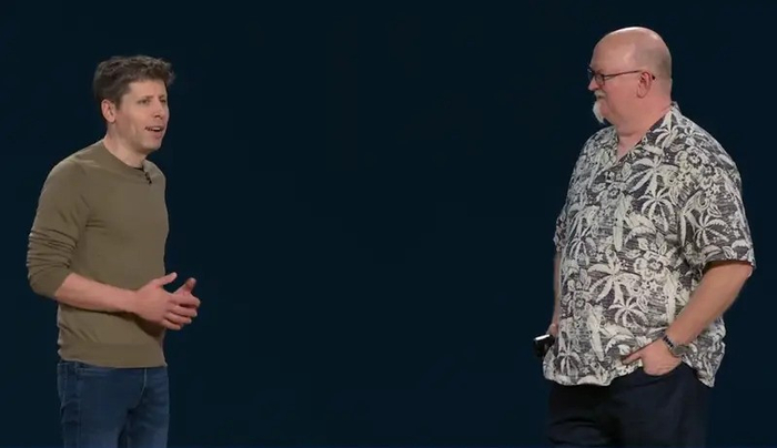 OpenAI的CEO奥特曼和微软CTO凯文·斯科特。来源：微软