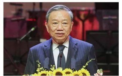 越南政坛接连大动作,“反腐干将”当选国家主席