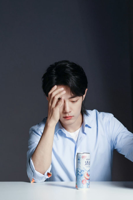 肖战拍摄花絮图 花絮图比正片看得更让人心花怒放