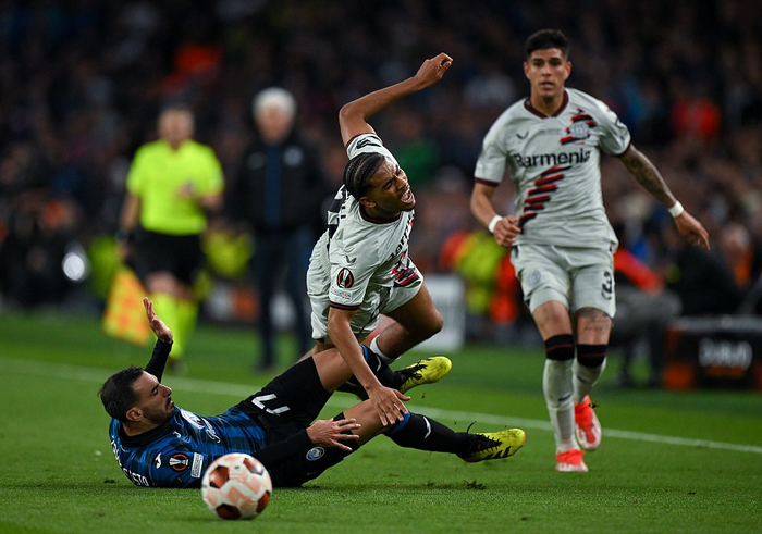 勒沃库森整场状态低迷。