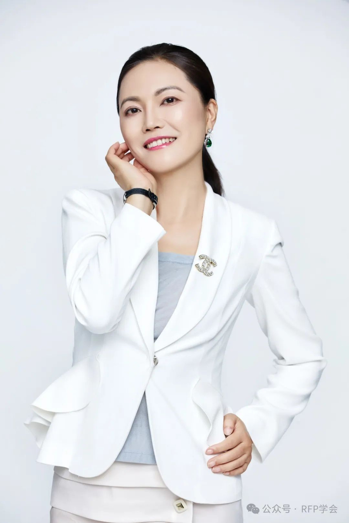 【荣耀时刻】第六届第一财经·rfp理财精英评选最终获奖名单发布