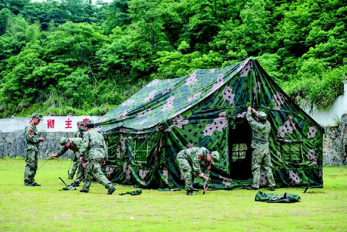 排,129名基干民兵开展了为期12天的集中训练,对军事理论,单兵战术基础