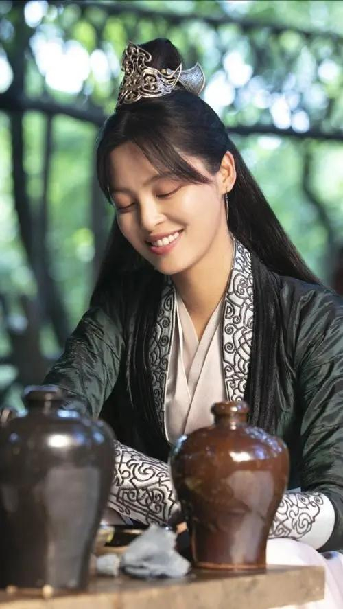 《庆余年2》范闲为何会武功尽失?舍命救庆帝,修天一道重回九品