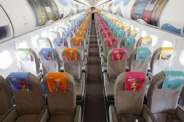 彩绘机内景。中国东航供图