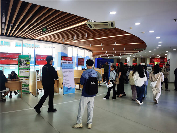 集聚跨境电商人才 青岛举办外贸及跨境电商人才双选会