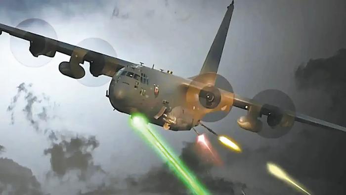 AC-130搭载激光武器的模拟效果图