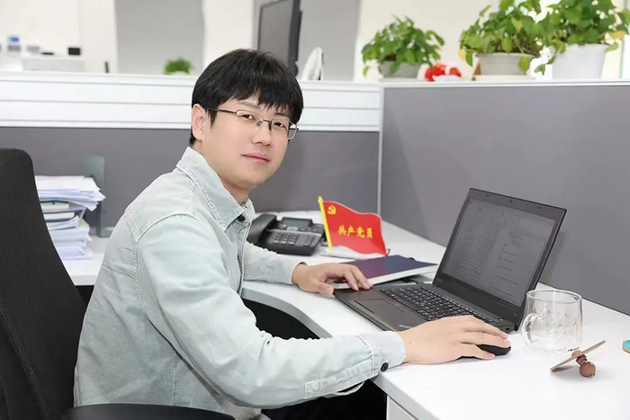 清华工科博士→"中巴友谊"见证者→诗词大会总冠军!