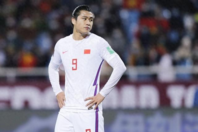 张玉宁几乎每赛季都有伤病甚至长期伤病,千万别再弄伤了|张玉宁|国足