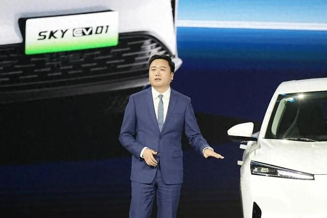 风神l7上市师建兴吹牛皮,周治平尤峥陈昊为何全都缺席?