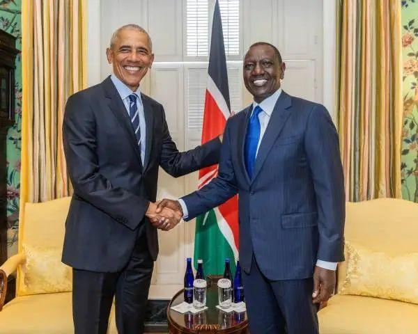 肯尼亚总统鲁托与美国前总统奥巴马举行会谈，奥巴马生父就来自肯尼亚