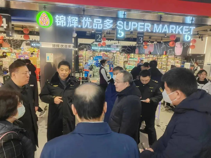 沙河口区:解剖"麻雀"式排查整治地下商街