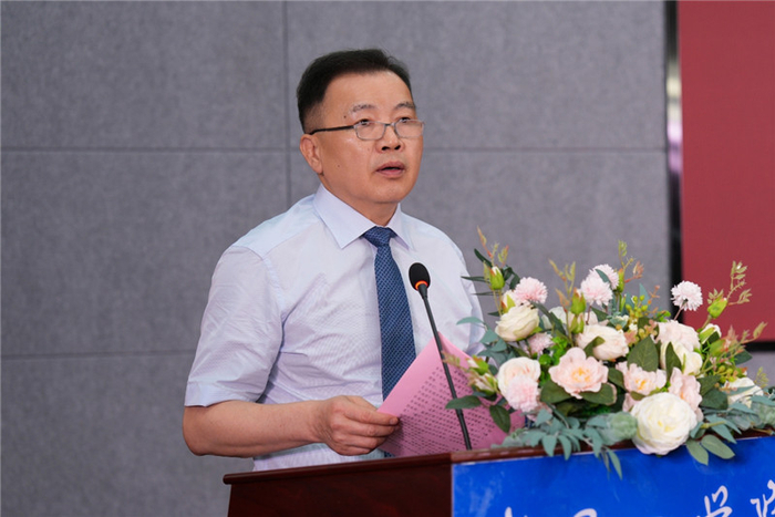 武昌工学院校长寄语毕业生:心有所信,方能行远