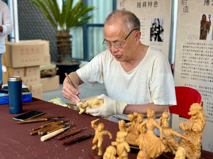 桂林瓦窑木雕市场图片