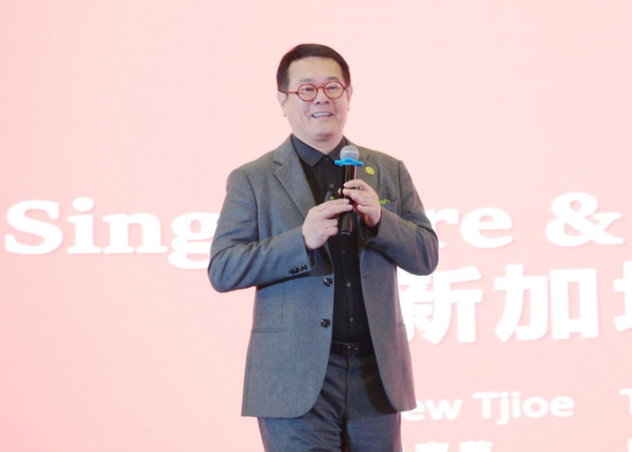 世界中餐业联合会副会长,新加坡同乐餐饮有限公司(集团)董事长周家萌