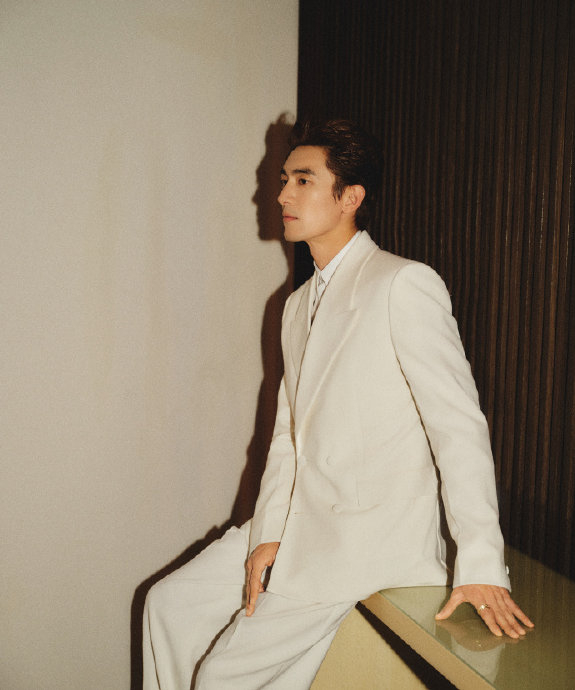 林更新西装造型合集,4k帅,纯帅,硬帅,嘎嘎帅,帅裂苍穹