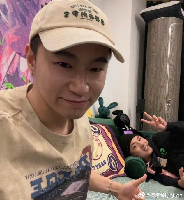 新秀战胜大魔王李尔新97 成都集团的李尔新输了!