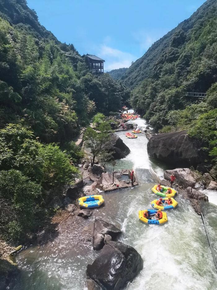 大觉山漂流一日游图片