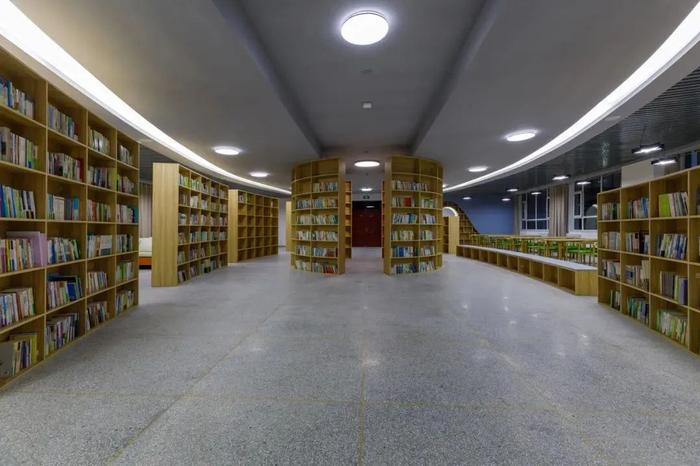 黄河交通学院图书馆图片