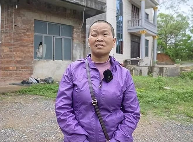 9岁弟弟被害,父亲隐瞒真相,姐姐孤身追凶27年:离婚
