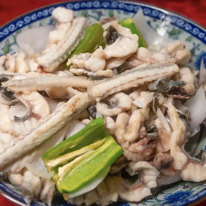 美味河鲜。林蔚坚/摄