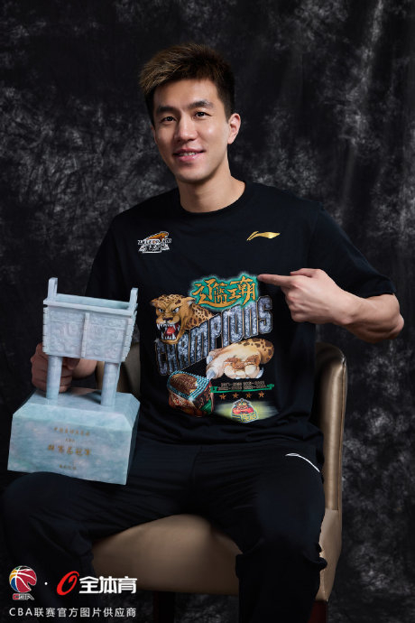 快来看看大家的帅照|辽宁本钢|cba|cba总决赛_新浪新闻