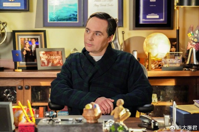 吉姆·帕森斯上周被媒体采访时表示:他这辈子将不再回归扮演大sheldon