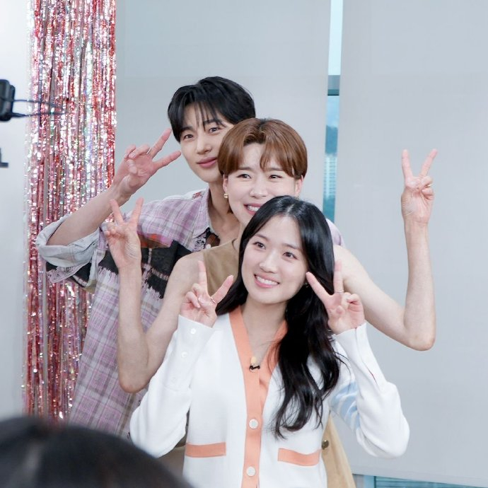 张度妍演我哈哈哈哈哈哈嗑死了