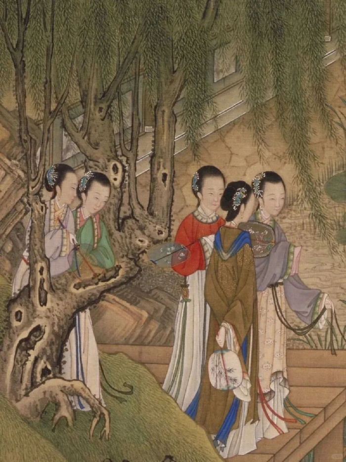 "古人寄情于物,将团扇喻为圆月,更在扇中寄托了团圆和美的寓意.