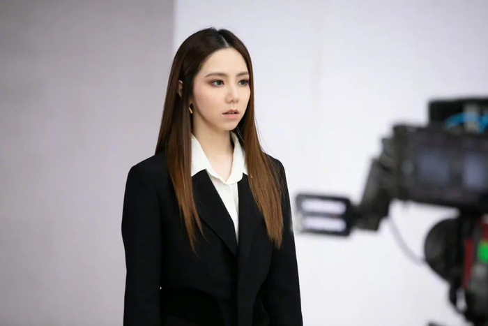 20岁红馆开唱,却被经纪人出卖,如今的她怎样了?