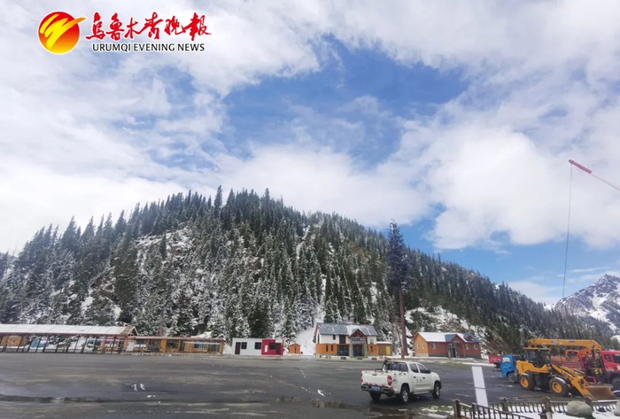 组图丨来乌鲁木齐南山 邂逅一场"五月雪"