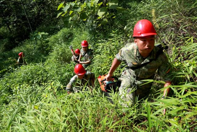 这里有座山,山里有座广播站……|广播站|战友|官兵_新浪新闻
